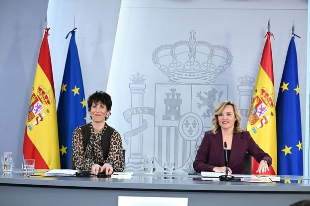 El Gobierno destina 2.544 millones a becas y eleva la ayuda de residencia a 2.700 euros