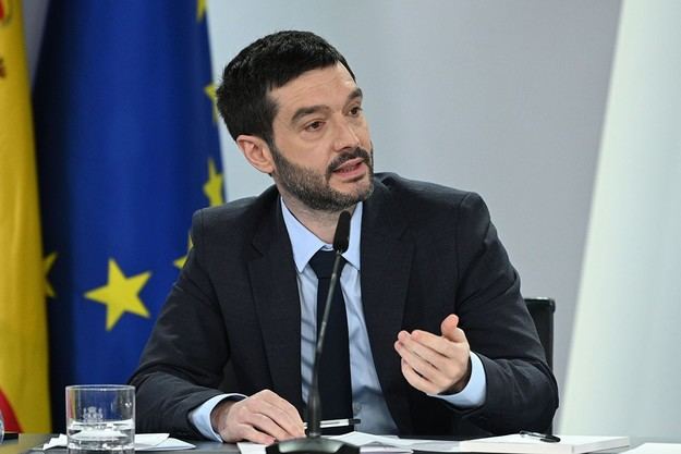 Bustinduy urge a las comunidades a sancionar pisos turísticos ilegales