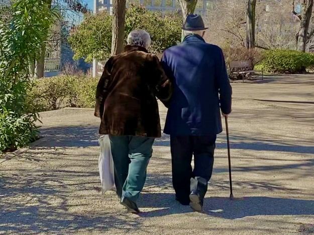 La pensión media de la Seguridad Social sube a 1.367,4 euros en marzo, un 4,5% más que el año pasado