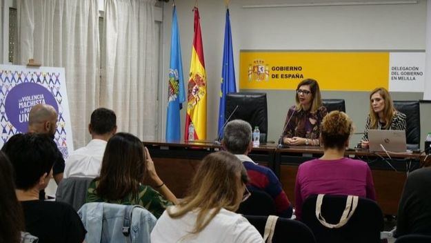 Moh: "Debemos seguir implementando el Punto Violeta y concienciar a la sociedad acerca de este problema"