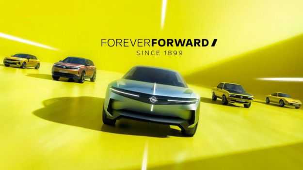 Opel celebra 125 años de innovación y estrena nuevos modelos eléctricos