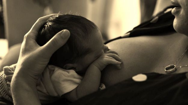 La lactancia materna exclusiva alcanza el 47% a los seis meses en España