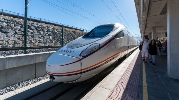 El AVE Madrid-Castellón comenzará el servicio comercial el próximo 23 de enero