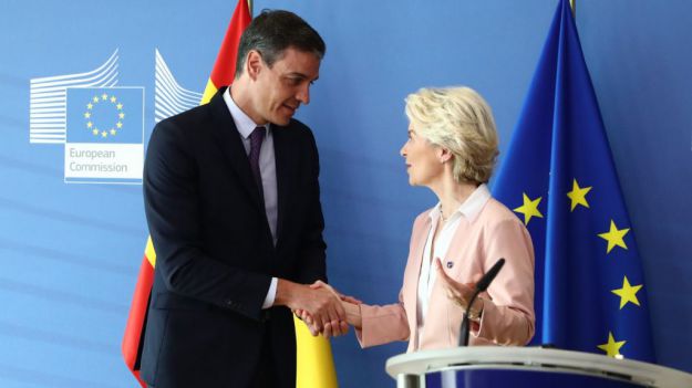 Entre predicar o dar trigo