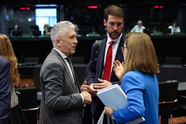Grande-Marlaska pide revitalizar Schengen en su 40 aniversario