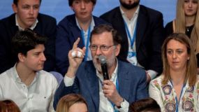 Rajoy pide aprobar los Presupuestos porque España no se puede parar