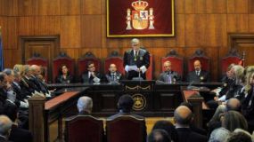 Jueces y Fiscales piden independencia y medios