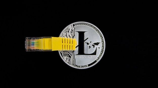 El creador de Litecoin cree que los hackeos a bitcoin son como asaltos bancarios