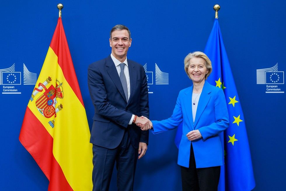 Sánchez y Von der Leyen abordan temas clave en Bruselas