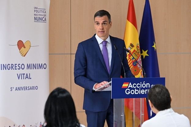 Sánchez celebra cinco años del ingreso mínimo vital y su impacto en la pobreza en España
