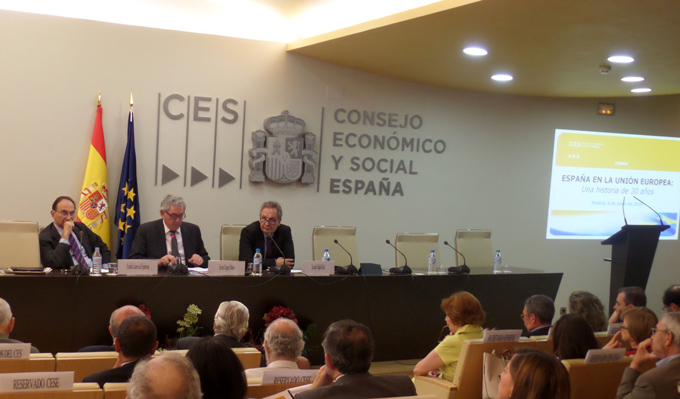 El Comite Económico y Social advierte de que 'el favorable panorama económico se enfrenta a desequilibrios'