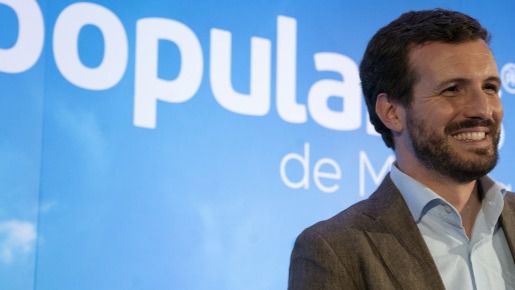 Casado vuelve a tender la mano a Rivera con “generosidad” para ganar a la izquierda