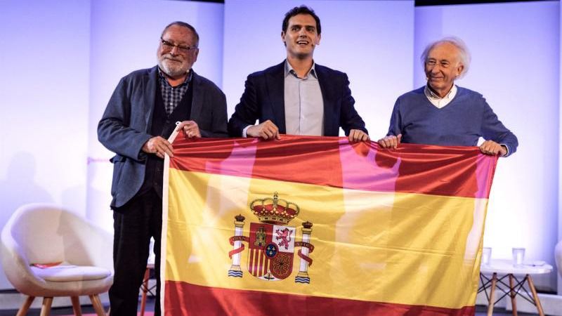 Rivera pide el apoyo de los 'socialistas moderados' que temen que Sánchez pacte con Torra
