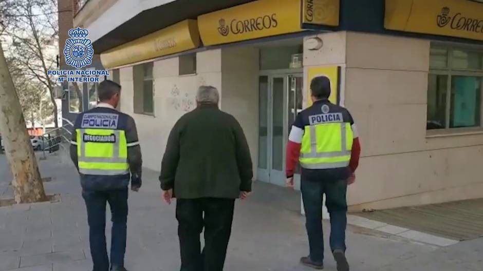 Detenida una 'cobradora' de secuestros virtuales al retirar dinero enviado desde España