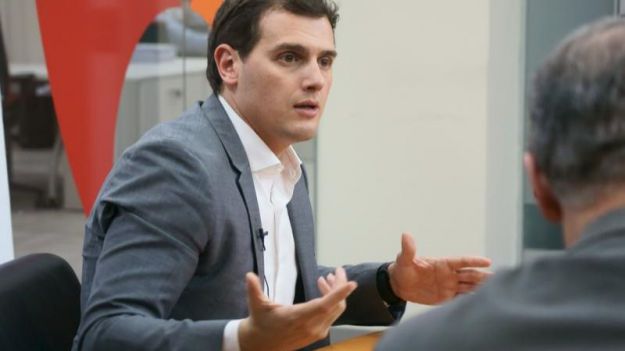 Albert Rivera reaparece: 'Reconstruyamos Ciudadanos para reconstruir juntos España'