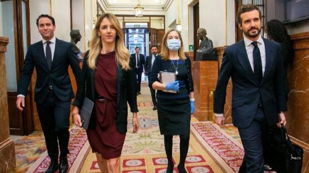 Casado considera que los españoles 'no deben nada' al Gobierno por su gestión de la crisis sanitaria