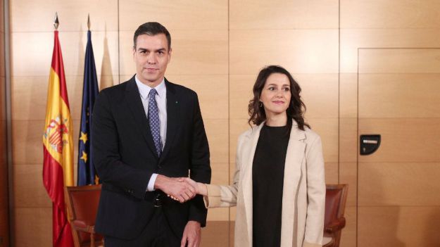 El Gobierno 'visualiza' su nueva interlocución con Cs con una reunión en La Moncloa