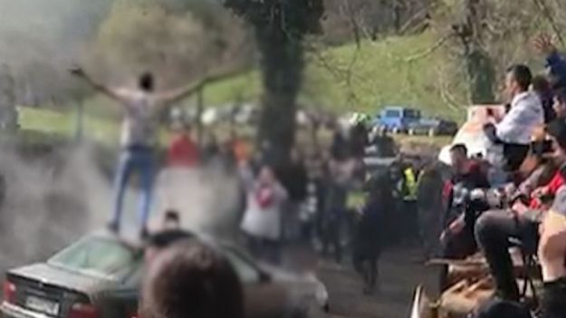 La Guardia Civil investiga por conducción temeraria a un joven espectador de un rally asturiano