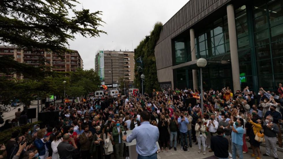 Abascal asegura que el escaño vasco consolida a Vox como 'tercera fuerza nacional' y alternativa al bipartidismo