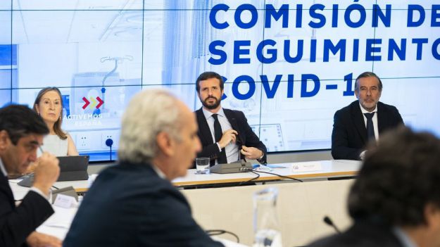 Casado ofrece su plan jurídico a un Gobierno 