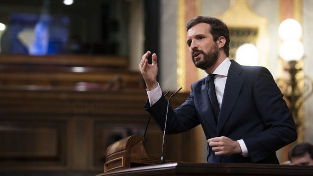 Casado desdeña la moción de censura de Vox