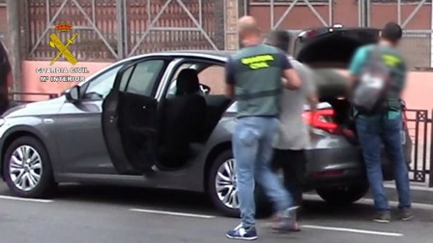 La Guardia Civil detiene a un hombre acompañado por su hija, cuya desaparición fue denunciada por su madre en Suecia