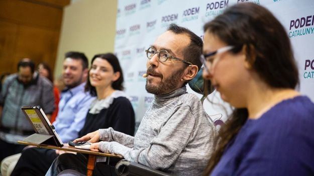 Echenique exige al PSOE eliminar 'beneficios caídos del cielo' a las eléctricas