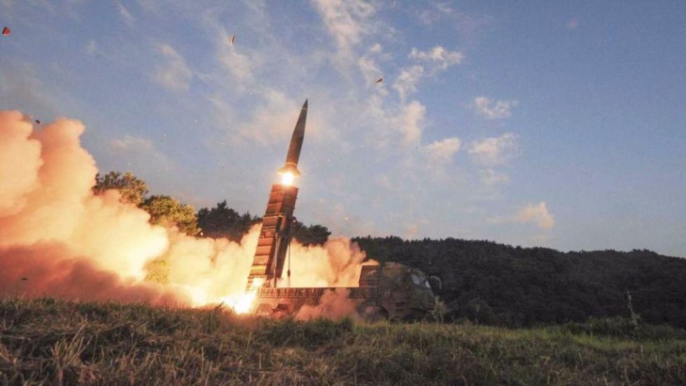 Corea del Norte lo vuelve a hacer: sobrevuela territorio japonés con un misil