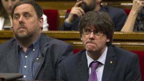 Queda intervenido el autogobierno de Cataluña