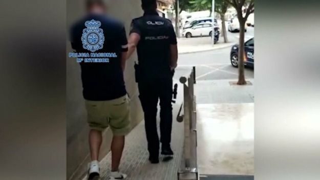 La Policía Nacional detiene en Gandía a una persona reclamada internacionalmente en Holanda por delitos de terrorismo