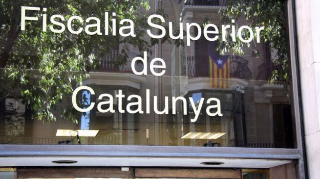 Piden identificar a los responsables de los centros electorales catalanes