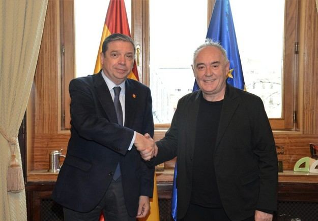 Luis Planas y Ferrán Adrià colaboran para potenciar la gastronomía española en el mundo