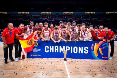 Victoria histórica en el torneo de baloncesto: España supera a Francia en la final