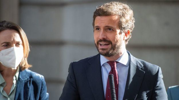 Casado califica de "humo y contraproducente" la reforma laboral de Sánchez