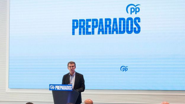 Feijóo reclama a Sánchez que baje los impuestos de la luz, el gas y los carburantes