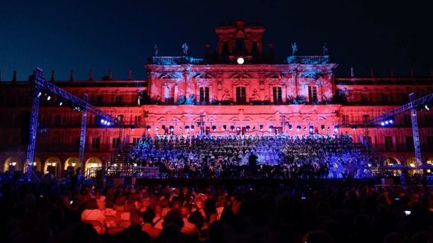 El atractivo turístico de Salamanca también en su cielo