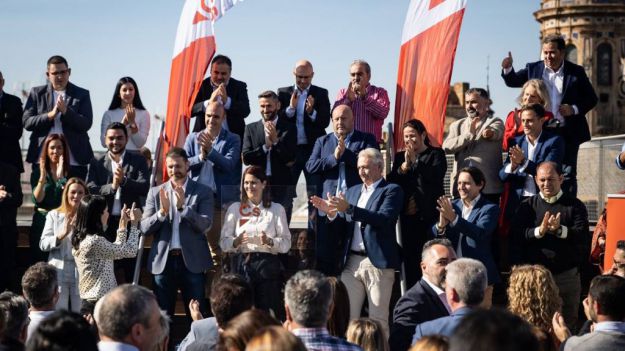 Arrimadas: 'Ni PP ni PSOE pueden llevar a cabo las reformas que necesita el país'