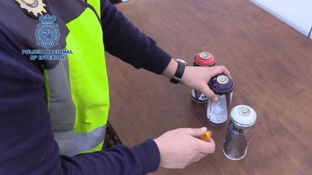 La Policía Nacional detiene a 14 personas como presuntos autores de 98 grafitis en trenes