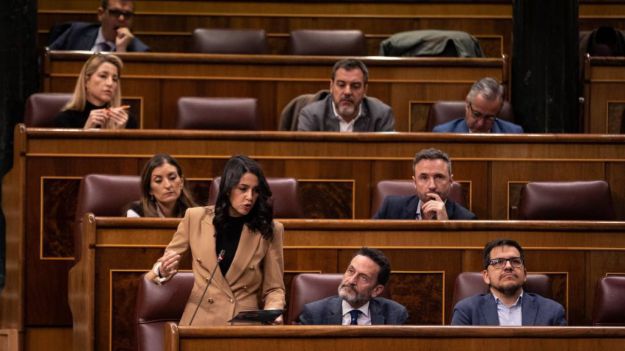 Arrimadas a Darias: 'La desigualdad en sanidad es la peor posible, es la que determina si vives o mueres'