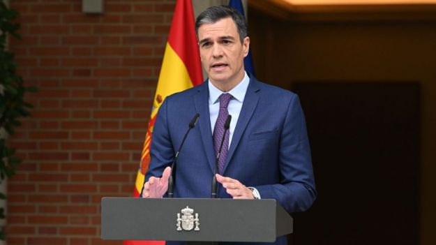 La debacle socialista lleva a Pedro Sánchez al adelanto electoral