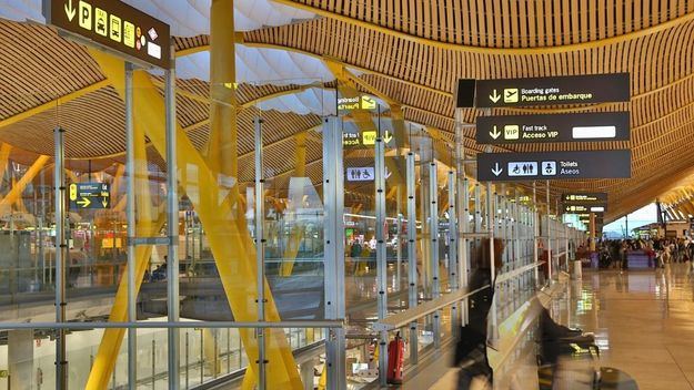 Los aeropuertos de la red de Aena en España han cerrado octubre con récord histórico de pasajeros