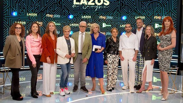 Vuelve 'Lazos de sangre' con Jordi González y colaboradoras como Chelo García-Cortés y Valeria Vegas