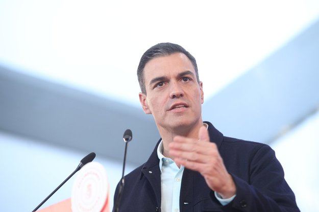 Pedro Sánchez: “La foto de Colón representa involución, va contra la historia”