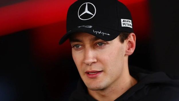 Russell y Mercedes preocupados por el ritmo de McLaren en Japón
