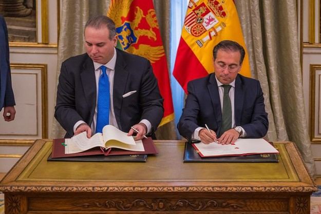 Albares y Montenegro firman acuerdo para fortalecer la integración europea