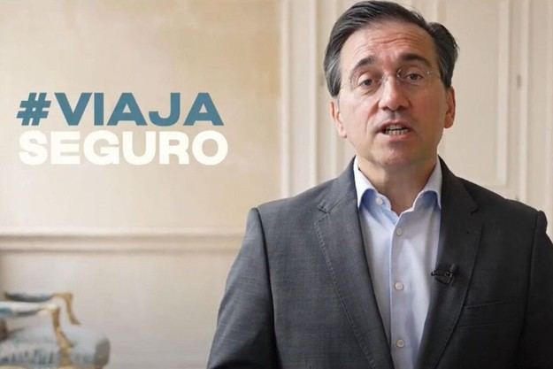 El Gobierno presenta la campaña #ViajaSeguro para unas vacaciones seguras en el extranjero