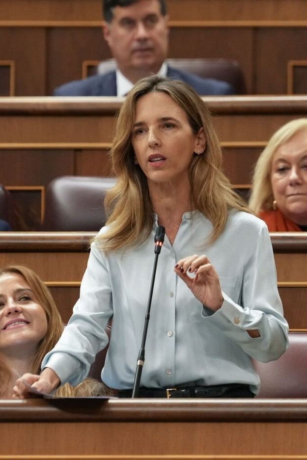 Álvarez de Toledo critica la política exterior española por corrupción socialista