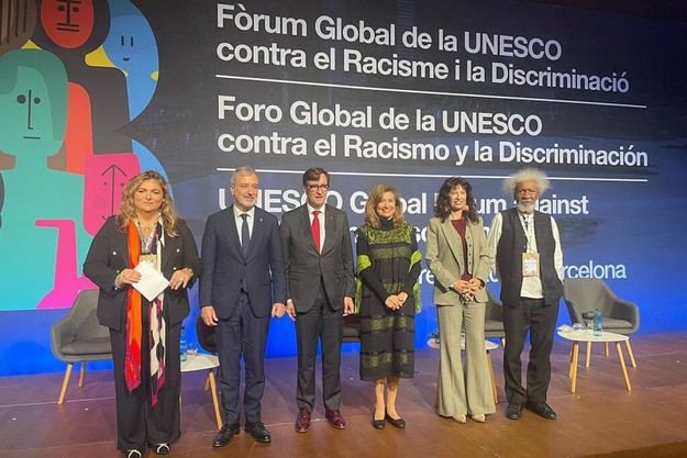 Ana Redondo subraya el compromiso gubernamental en la lucha contra el racismo en Barcelona
