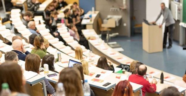 ANECA invita a estudiantes a participar en la evaluación docente universitaria