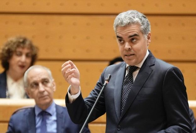Azpitarte acusa al PSOE de mentir a Andalucía y critica a Planas por incumplimientos con los regantes